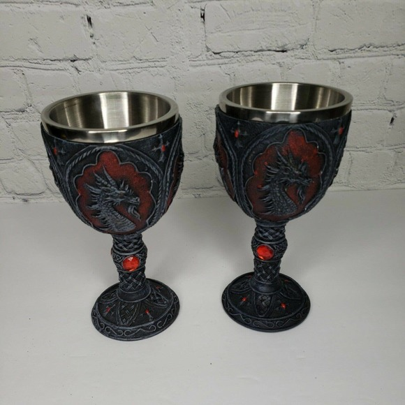 Set of 2 Skull Goblet Retro‎ Dragon King Resin Gothic Party Bar Chalice.
